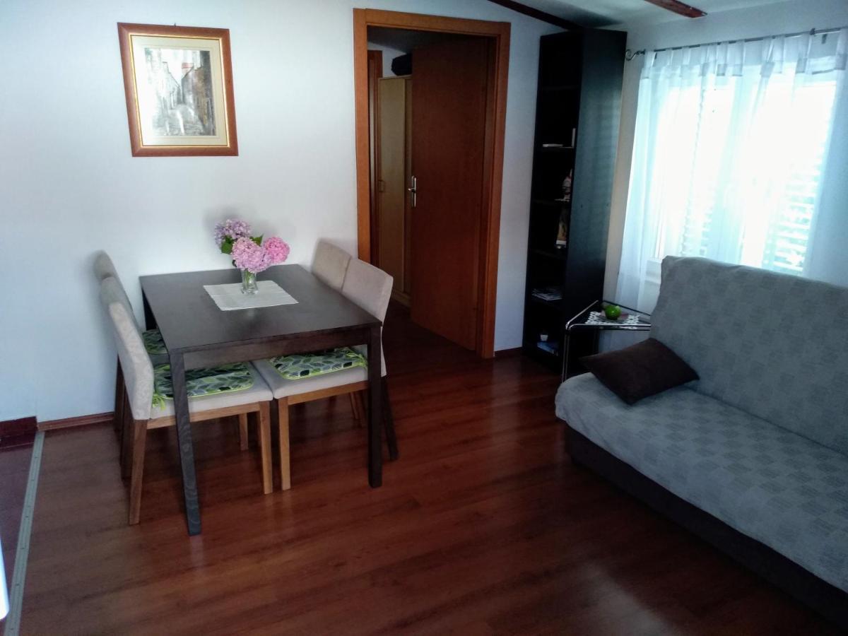 Apartment Paula Kaštela Kültér fotó